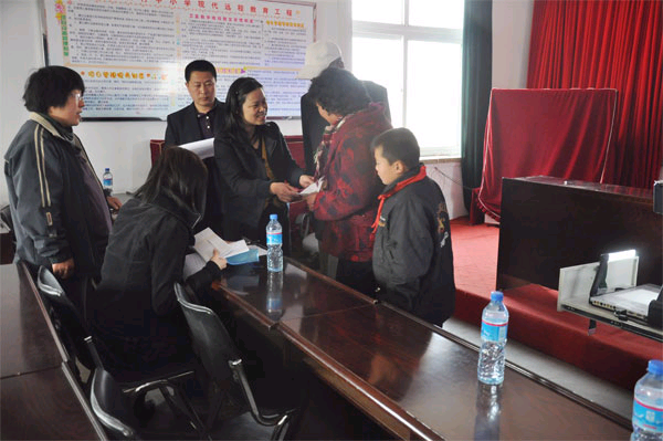 锦联集团赴普兰店进行爱心捐赠(一)