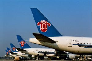 南方航空首季预亏3亿元 航企进微利时代
