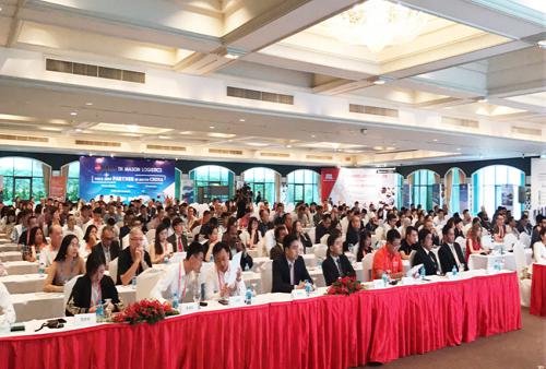 2017年第六届全球物流企业发展峰会完美落幕