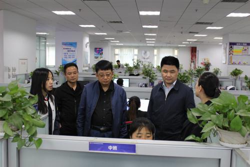 界上传媒副总裁陈宏兵一行到访锦程集团